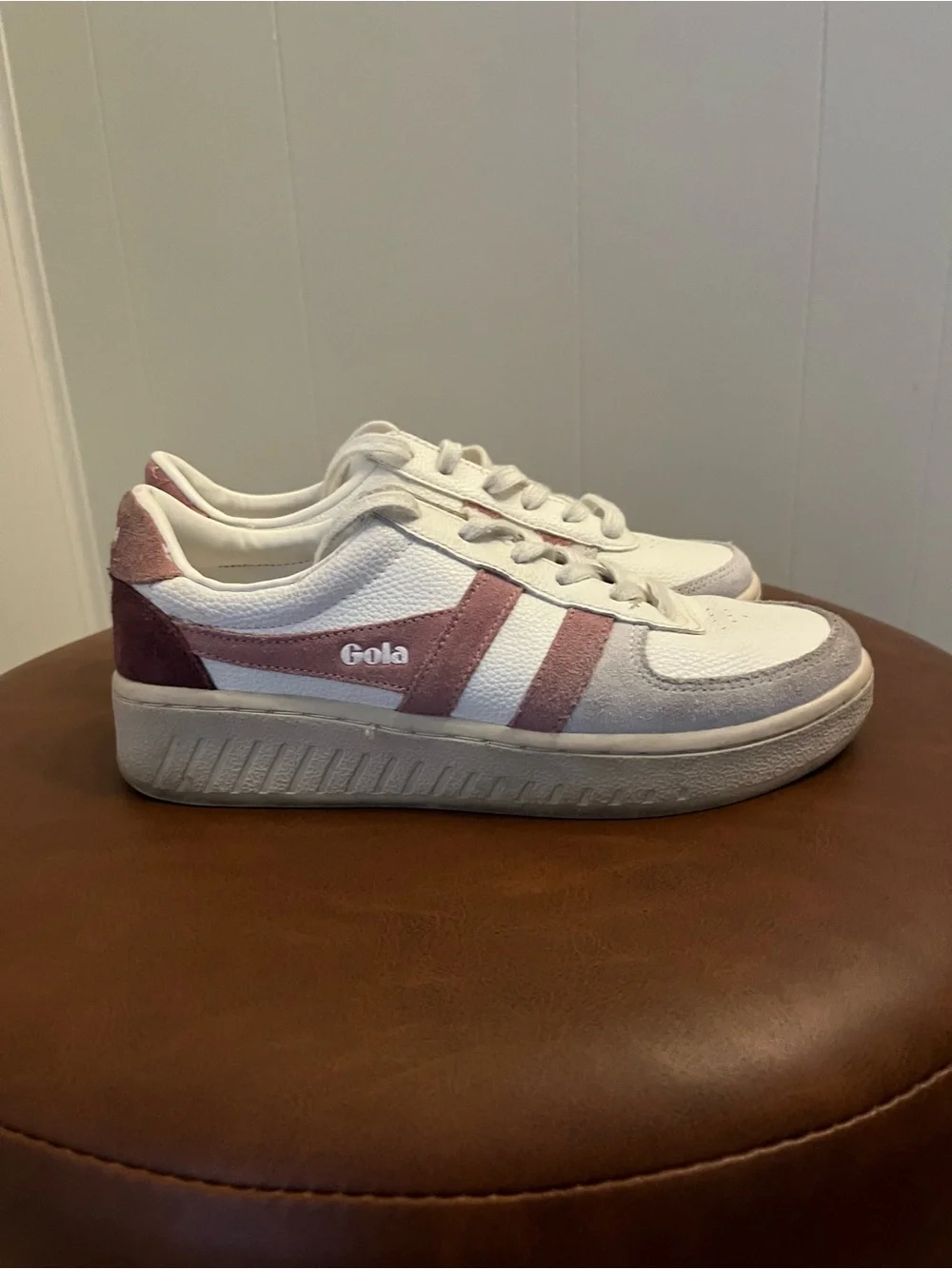 Women’s GOLA White & Pink Retro Sneakers -like NEW -7